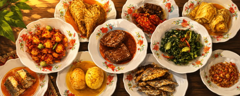 10 Makanan Khas Minang yang Wajib Dicoba Sekali Seumur Hidup makanan khas minang
